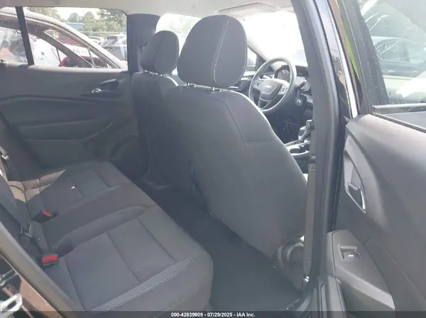 KL77LFEP5SC024484 2025 CHEVROLET TRAX - Image 8