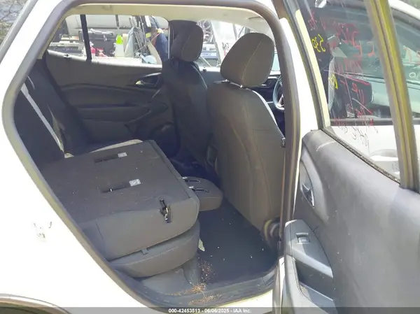 KL77LFEP5SC035405 2025 CHEVROLET TRAX - Image 8