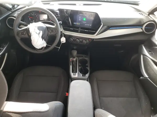 KL77LFEP5SC059767 2025 CHEVROLET TRAX - Image 8