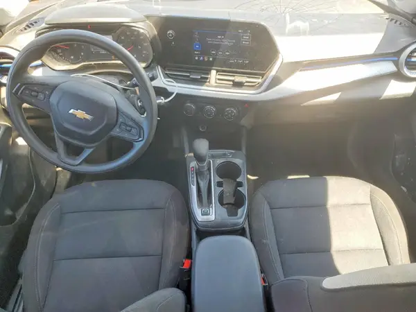 KL77LFEP5SC095118 2025 CHEVROLET TRAX - Image 8