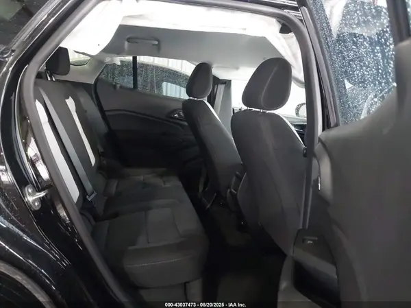 KL77LFEP5SC124617 2025 CHEVROLET TRAX - Image 8