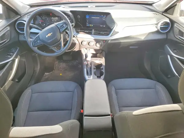 KL77LFEP5SC178063 2025 CHEVROLET TRAX - Image 8