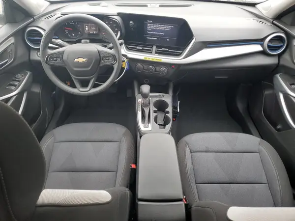 KL77LFEP5SC199530 2025 CHEVROLET TRAX - Image 8
