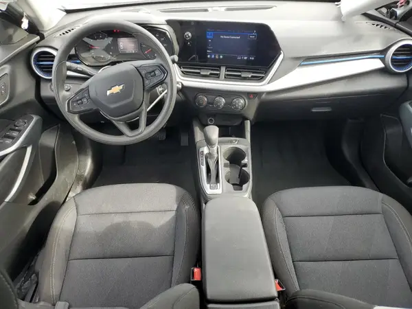 KL77LFEP5SC228248 2025 CHEVROLET TRAX - Image 8