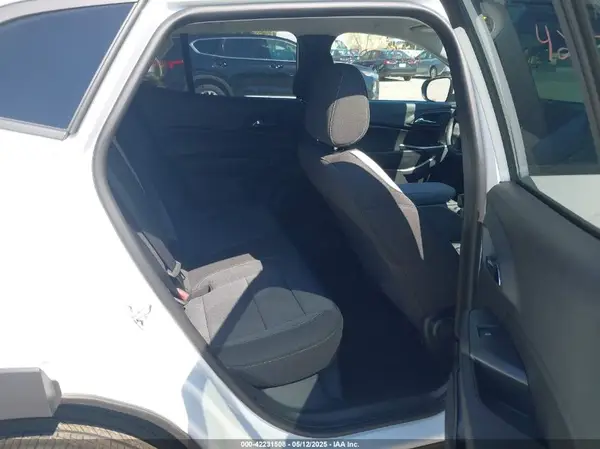 KL77LFEP5SC237595 2025 CHEVROLET TRAX - Image 8