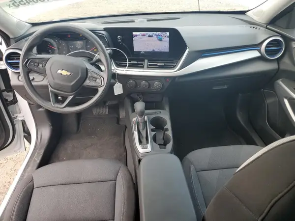 KL77LFEP5SC246975 2025 CHEVROLET TRAX - Image 8