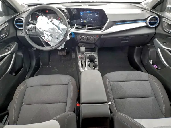 KL77LFEP5SC315955 2025 CHEVROLET TRAX - Image 8