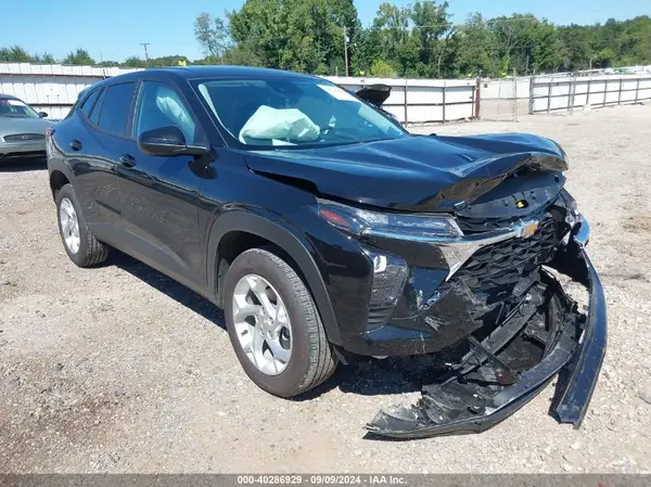 KL77LFEP6SC007564 2025 CHEVROLET TRAX - Image 1