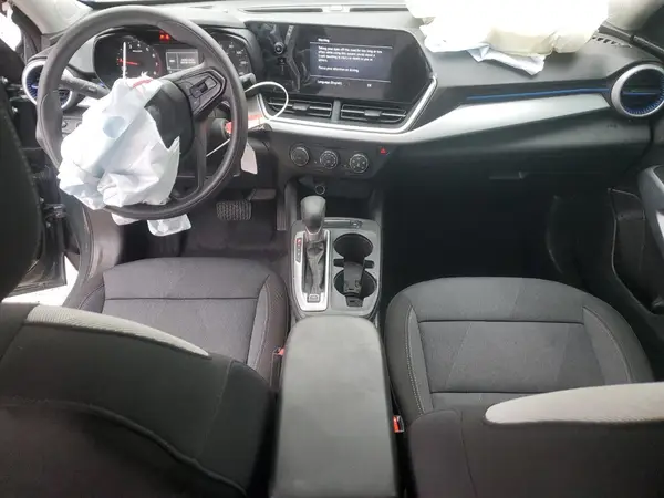 KL77LFEP6SC039530 2025 CHEVROLET TRAX - Image 8