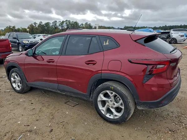 KL77LFEP6SC045232 2025 CHEVROLET TRAX - Image 2