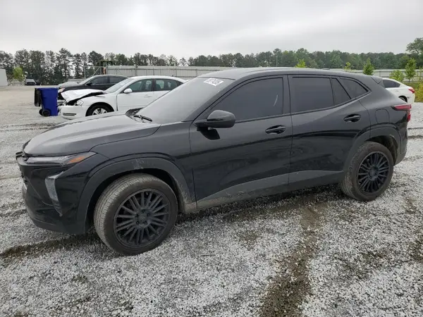 KL77LFEP6SC071927 2025 CHEVROLET TRAX - Image 1