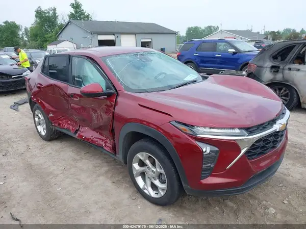 KL77LFEP6SC073726 2025 CHEVROLET TRAX - Image 1