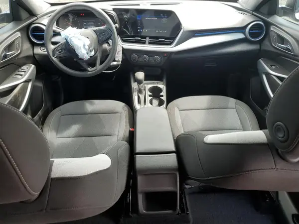 KL77LFEP6SC101430 2025 CHEVROLET TRAX - Image 8