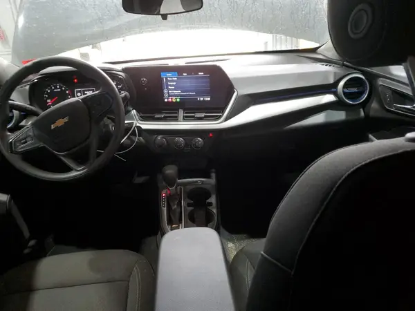 KL77LFEP6SC116946 2025 CHEVROLET TRAX - Image 8