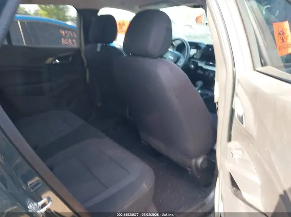 KL77LFEP6SC136467 2025 CHEVROLET TRAX - Image 8