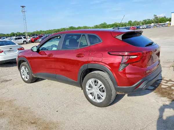 KL77LFEP6SC158663 2025 CHEVROLET TRAX - Image 2
