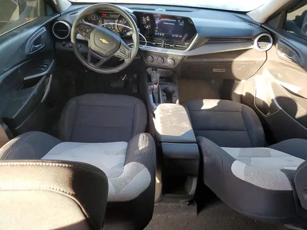 KL77LFEP6SC177942 2025 CHEVROLET TRAX - Image 8