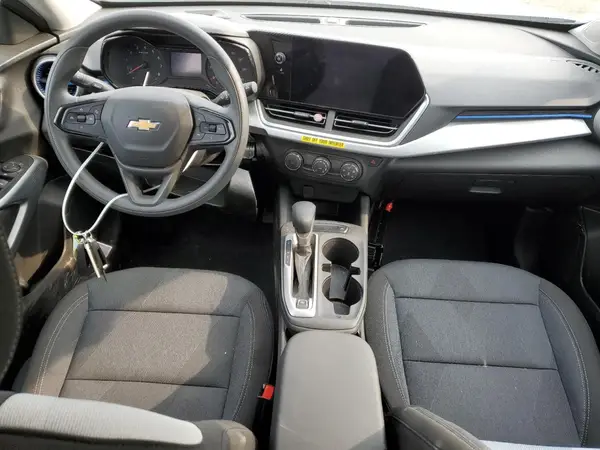KL77LFEP6SC181151 2025 CHEVROLET TRAX - Image 8