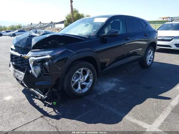 KL77LFEP6SC203553 2025 CHEVROLET TRAX - Image 2