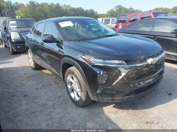 KL77LFEP6SC256804 2025 CHEVROLET TRAX - Image 1