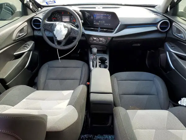 KL77LFEP7SC003233 2025 CHEVROLET TRAX - Image 8