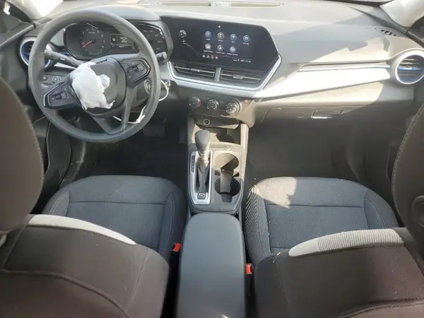 KL77LFEP7SC005645 2025 CHEVROLET TRAX - Image 8