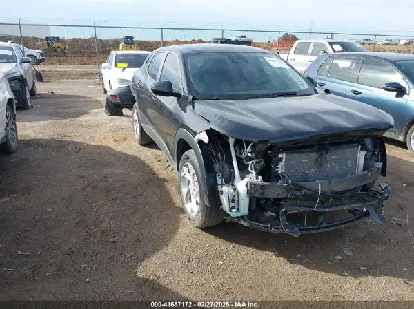 KL77LFEP7SC085237 2025 CHEVROLET TRAX - Image 1