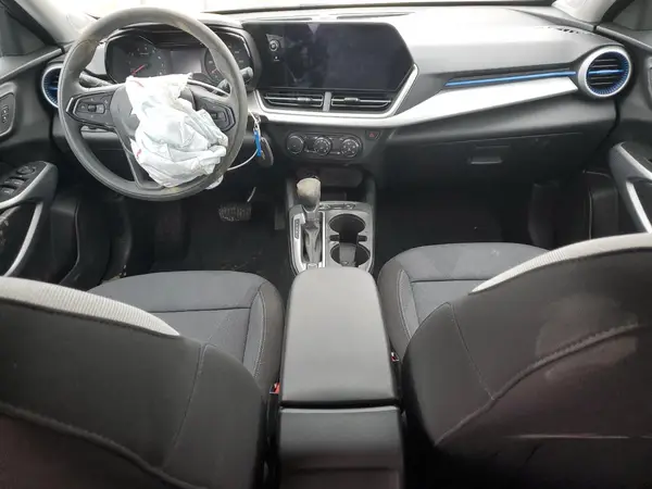 KL77LFEP7SC118253 2025 CHEVROLET TRAX - Image 8