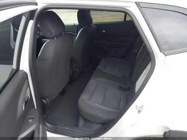 KL77LFEP7SC122402 2025 CHEVROLET TRAX - Image 8