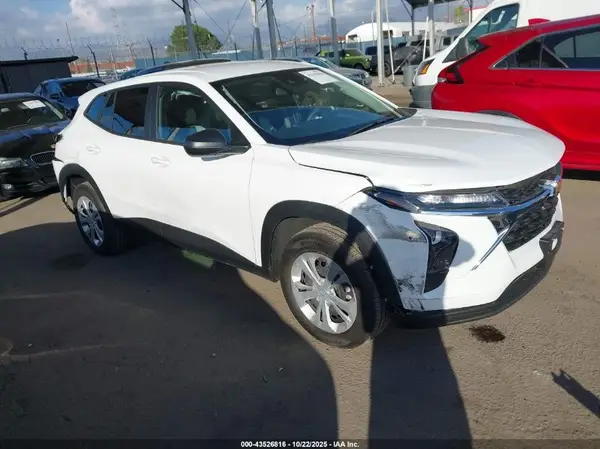 KL77LFEP7SC165024 2025 CHEVROLET TRAX - Image 1