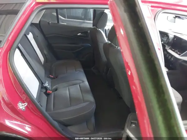 KL77LFEP7TC009387 2026 CHEVROLET TRAX - Image 8