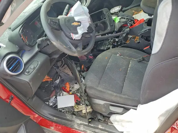 KL77LFEP7TC069511 2026 CHEVROLET TRAX - Image 8