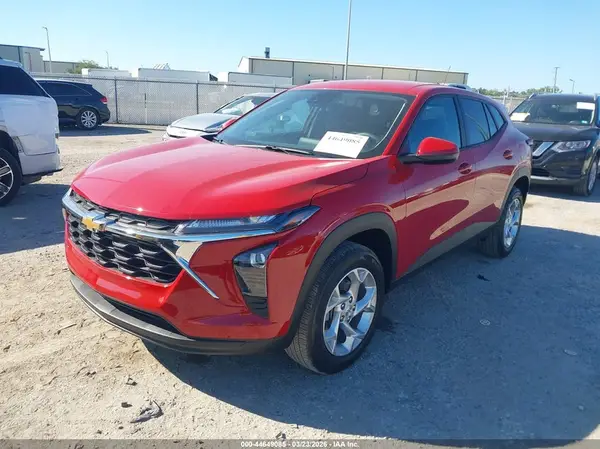 KL77LFEP7TC074286 2026 CHEVROLET TRAX - Image 2