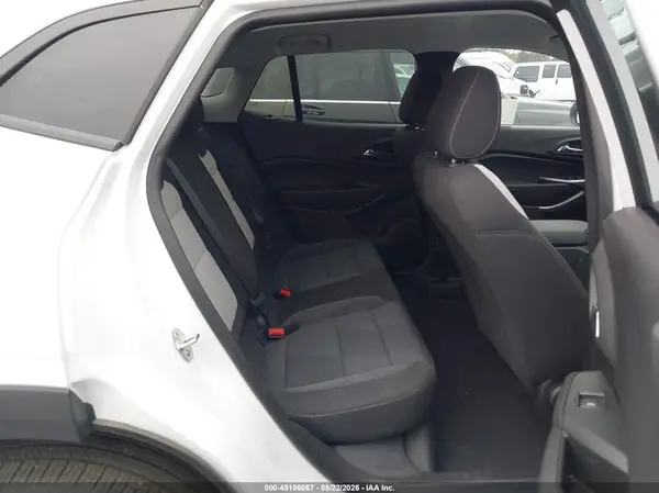 KL77LFEP7TC076474 2026 CHEVROLET TRAX - Image 8