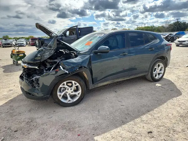 KL77LFEP7TC125592 2026 CHEVROLET TRAX - Image 1