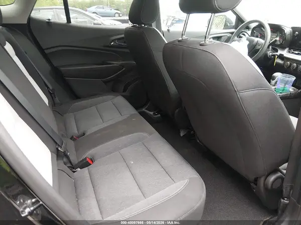 KL77LFEP8SC000633 2025 CHEVROLET TRAX - Image 8