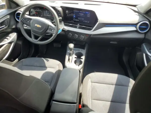 KL77LFEP8SC021899 2025 CHEVROLET TRAX - Image 8