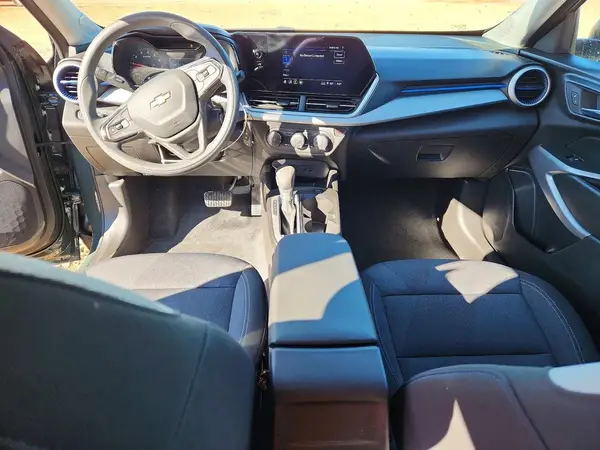 KL77LFEP8SC119086 2025 CHEVROLET TRAX - Image 8