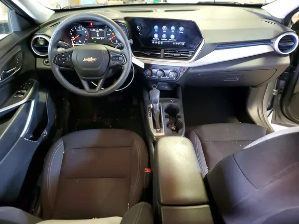 KL77LFEP8SC141606 2025 CHEVROLET TRAX - Image 8