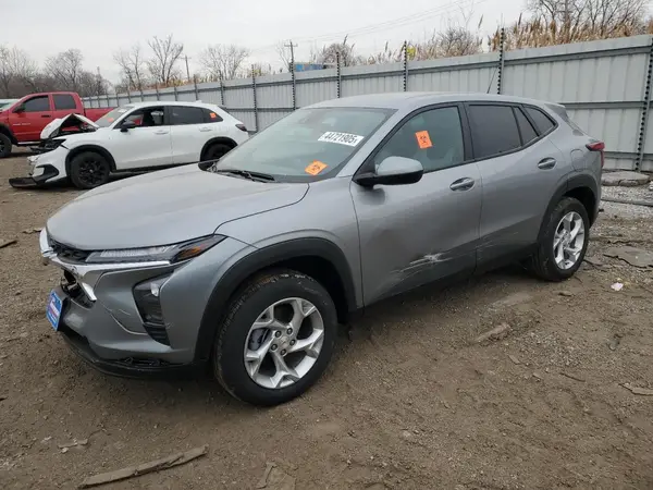 KL77LFEP8SC149835 2025 CHEVROLET TRAX - Image 1