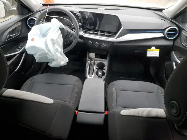KL77LFEP8SC149835 2025 CHEVROLET TRAX - Image 8