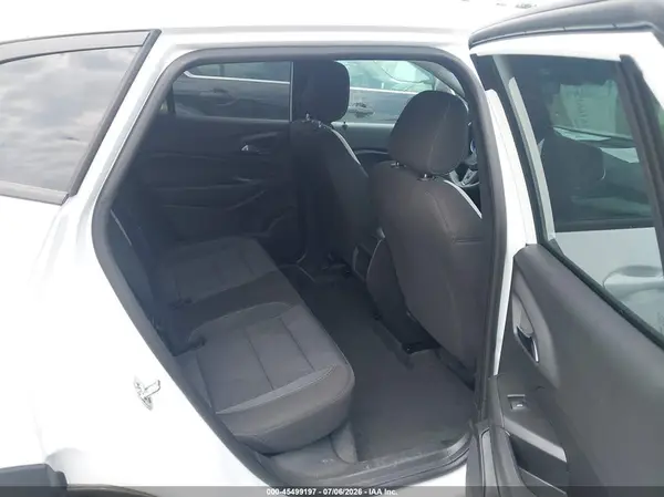 KL77LFEP8SC229006 2025 CHEVROLET TRAX - Image 8