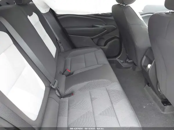 KL77LFEP8SC245545 2025 CHEVROLET TRAX - Image 8