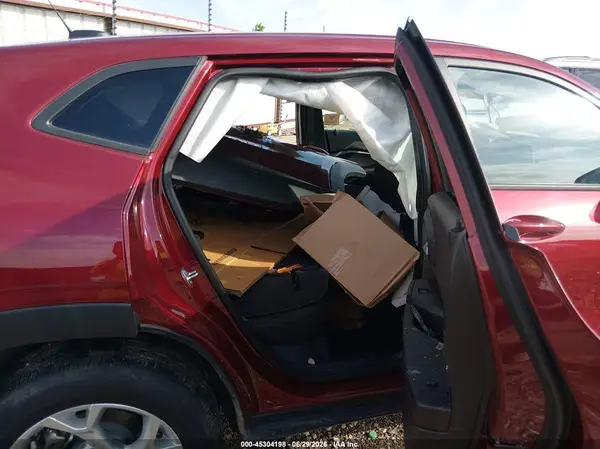 KL77LFEP8SC293420 2025 CHEVROLET TRAX - Image 8