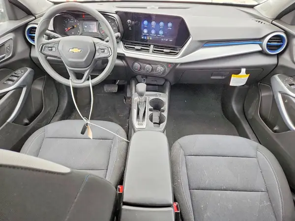 KL77LFEP8SC329283 2025 CHEVROLET TRAX - Image 8