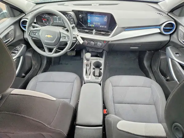 KL77LFEP8SC333964 2025 CHEVROLET TRAX - Image 8