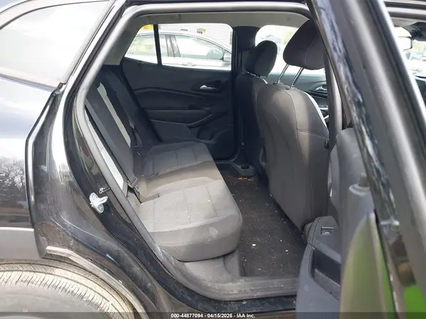 KL77LFEP9SC001239 2025 CHEVROLET TRAX - Image 8