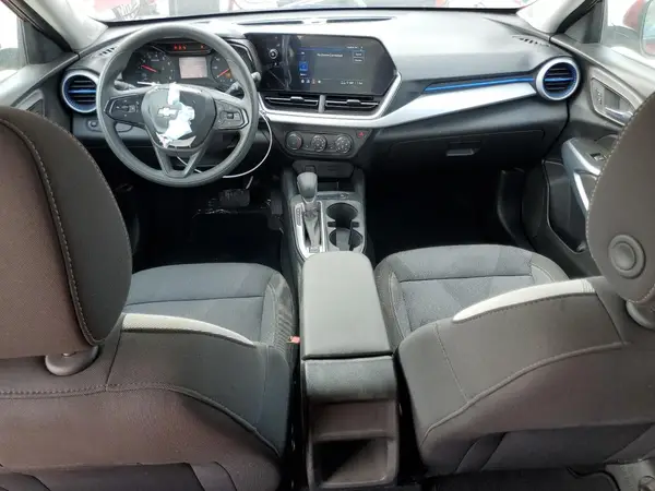 KL77LFEP9SC010474 2025 CHEVROLET TRAX - Image 8
