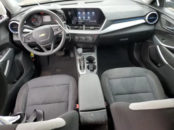 KL77LFEP9SC010507 2025 CHEVROLET TRAX - Image 8