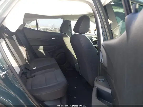 KL77LFEP9SC034628 2025 CHEVROLET TRAX - Image 8